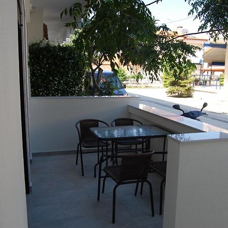 Giorgos Apartments Square Vrasná 外观 照片