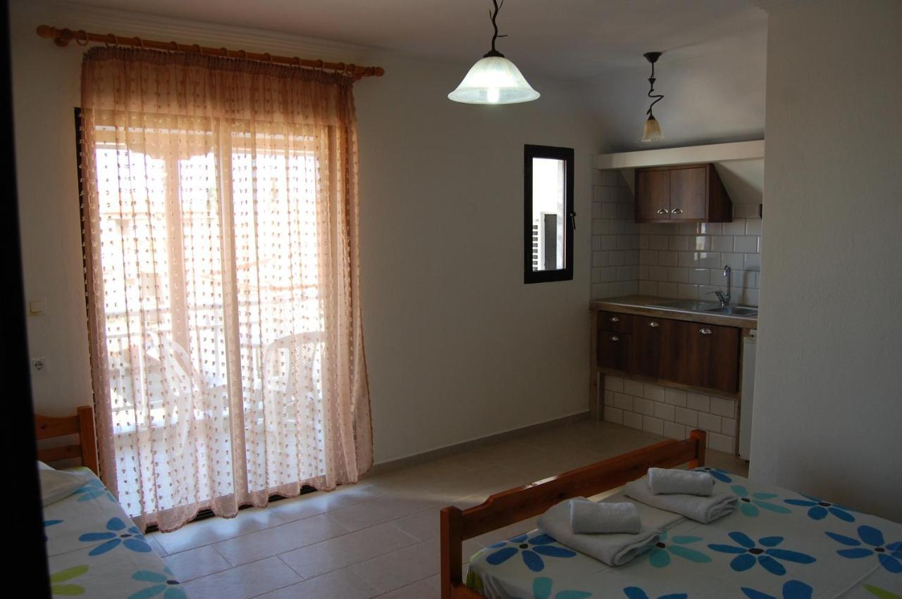 Giorgos Apartments Square Vrasná 外观 照片