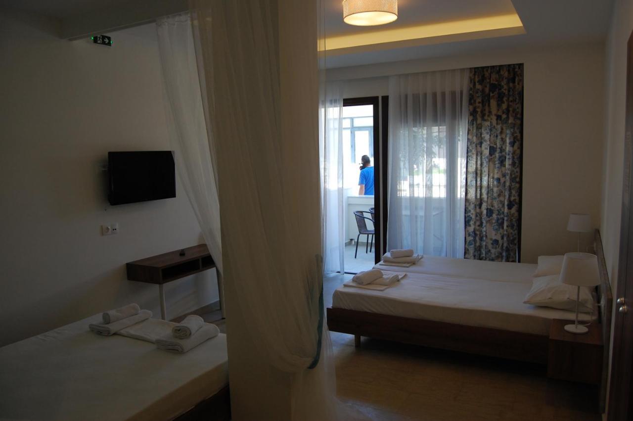 Giorgos Apartments Square Vrasná 外观 照片