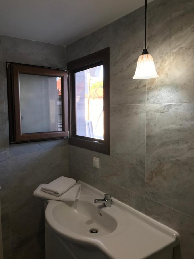 Giorgos Apartments Square Vrasná 外观 照片
