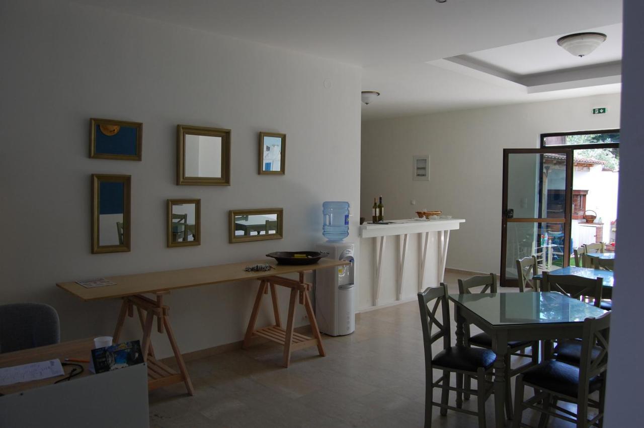 Giorgos Apartments Square Vrasná 外观 照片