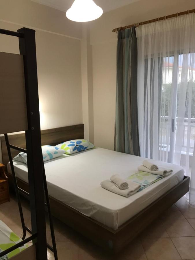 Giorgos Apartments Square Vrasná 外观 照片