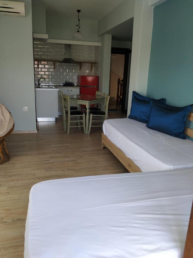Giorgos Apartments Square Vrasná 外观 照片